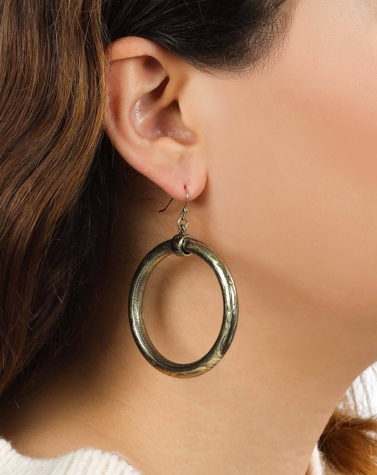 1928 Jewelry Etched Vine Motifs Large Gold Hoop Earrings