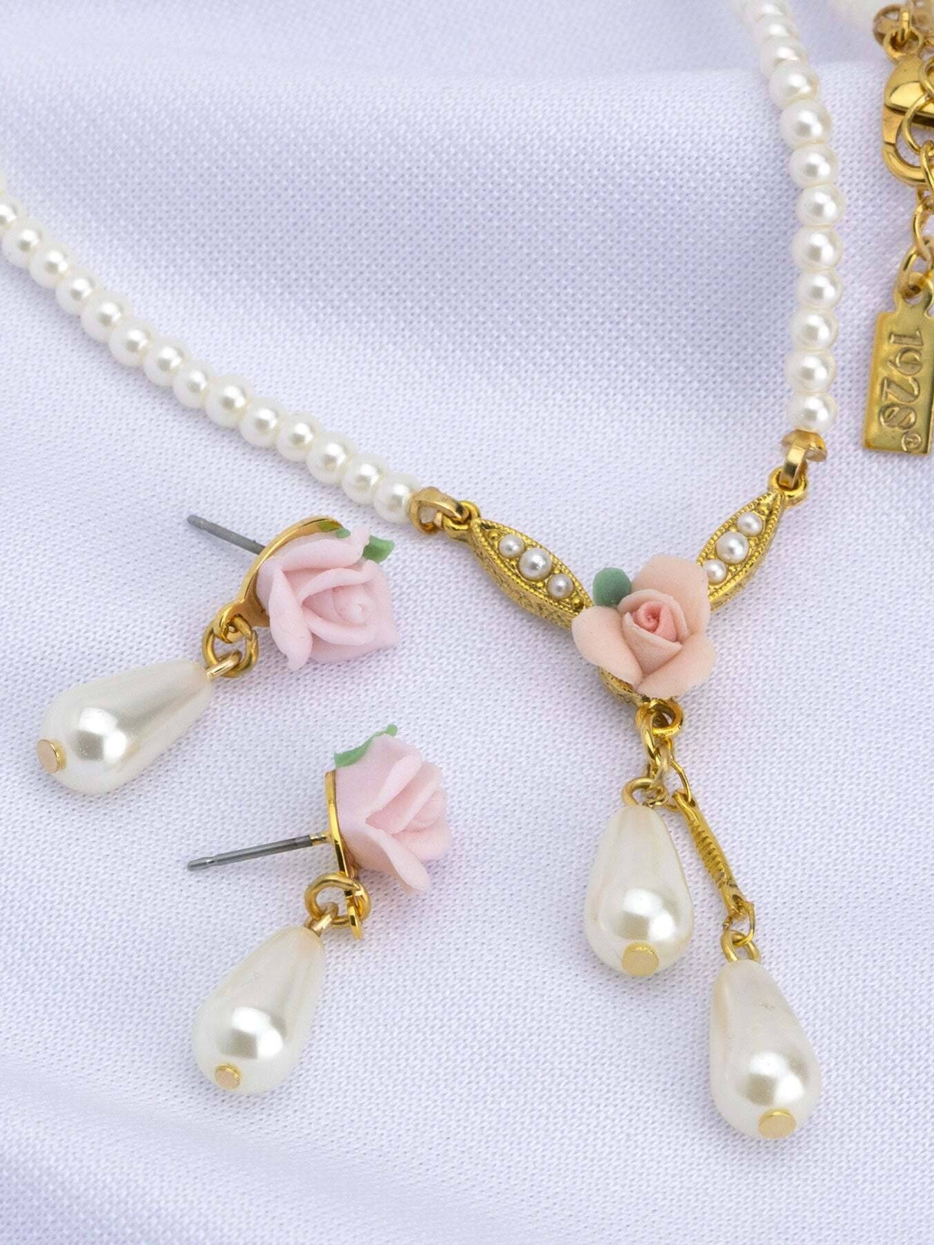 1928 Bridal Porcelain Rose And 3mm Faux Pearl Strand Drop Pendant Necklace 16" + 3" Extender