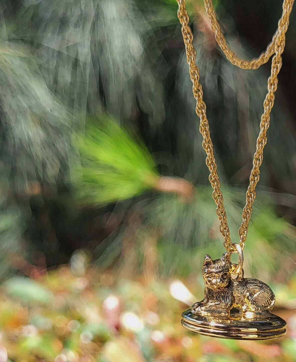 1928 Jewelry Gold Perched Cat Double Photo Locket Necklace 28"