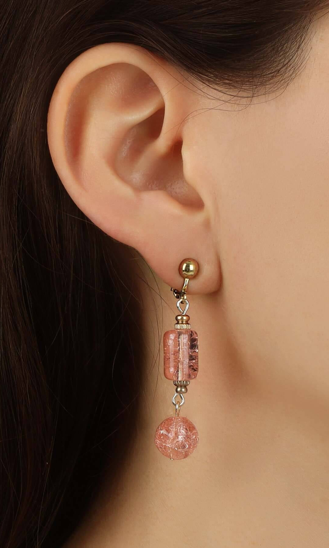 1928 Jewelry Beaded Peach Cracked Glass Clip On Earrings