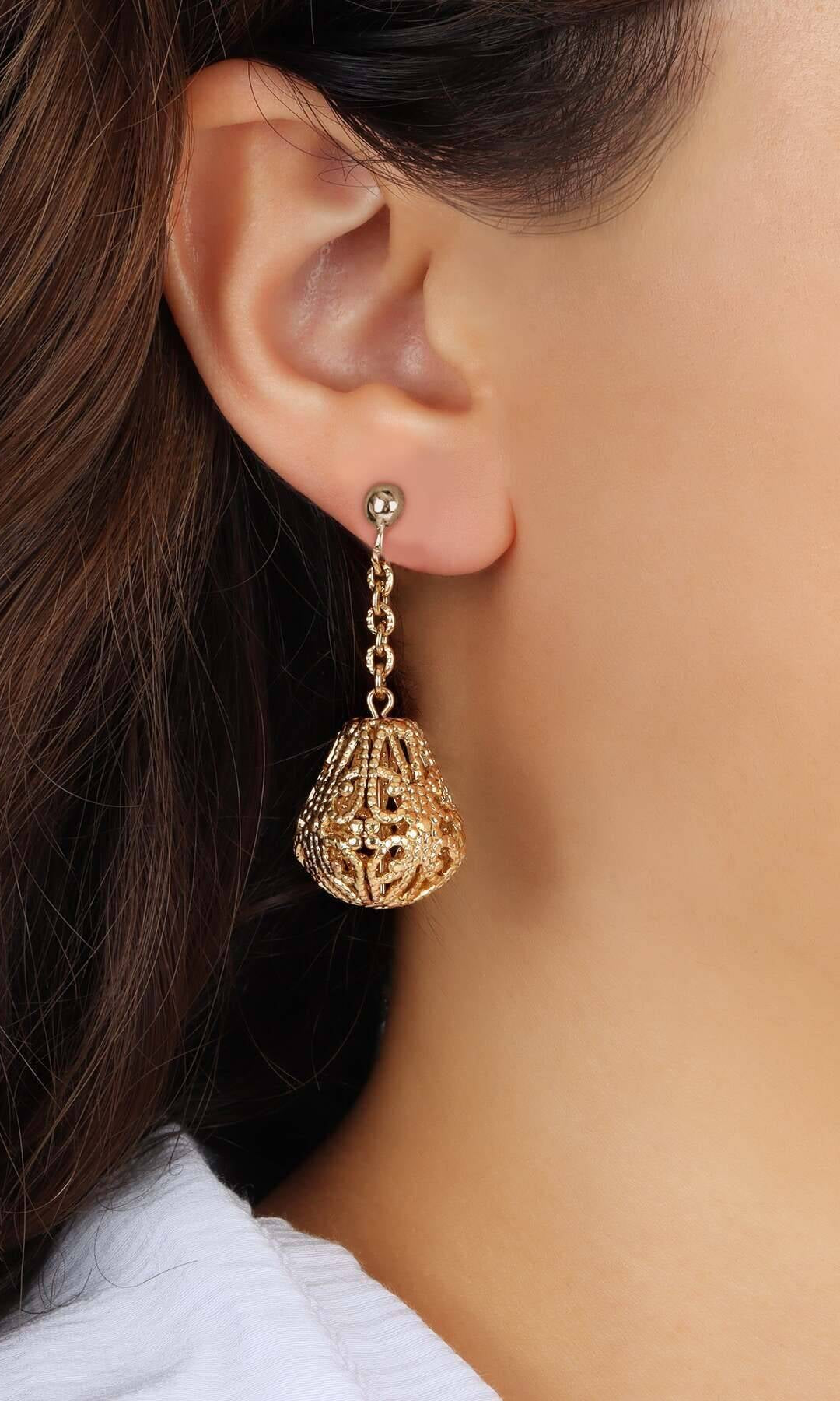 1928 Jewelry Filigree Bell Shaped Link Chain Clip Earrings