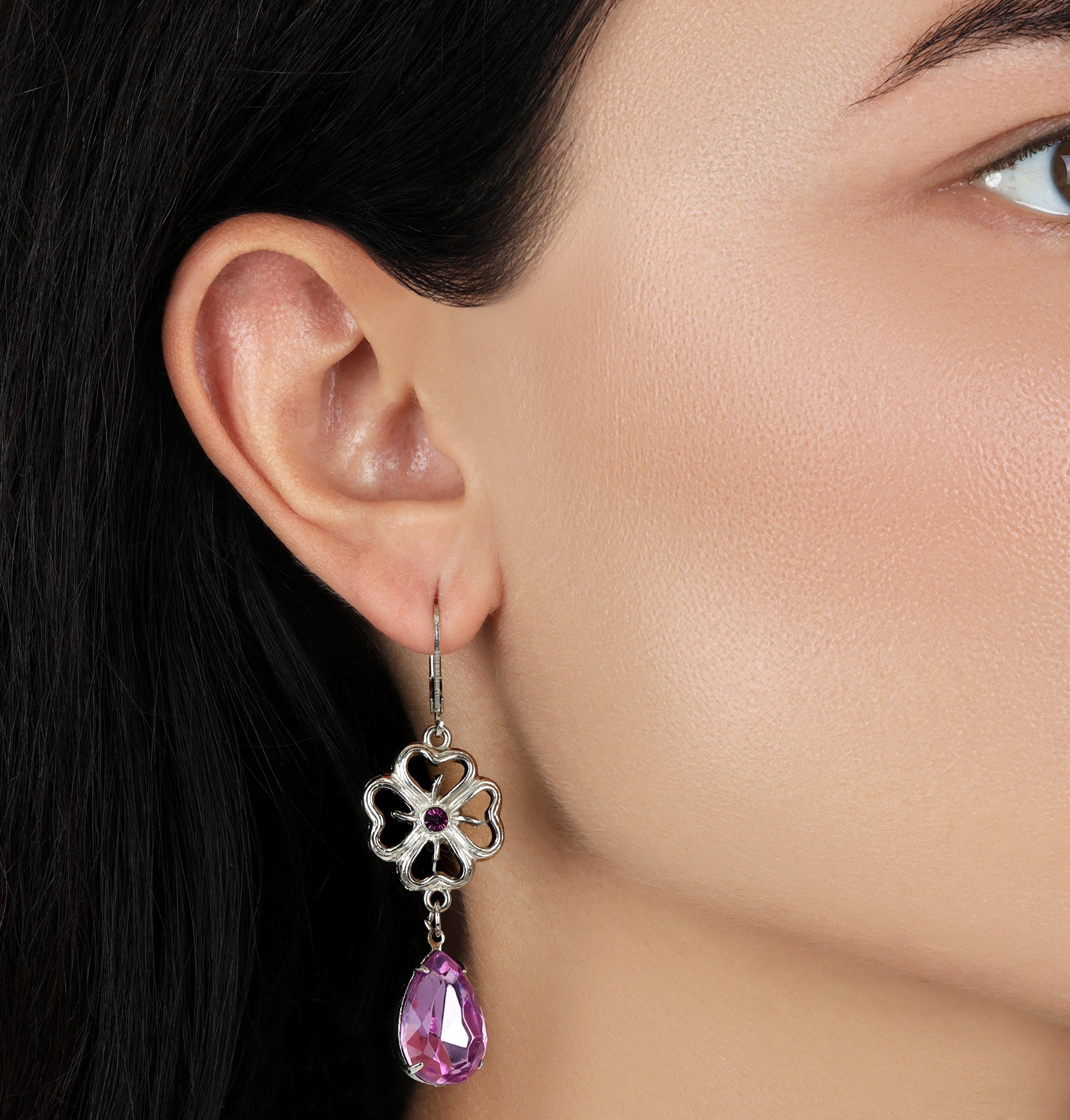 1928 Jewelry Four-Leaf Clover Amethyst Crystal Dangling Earrings