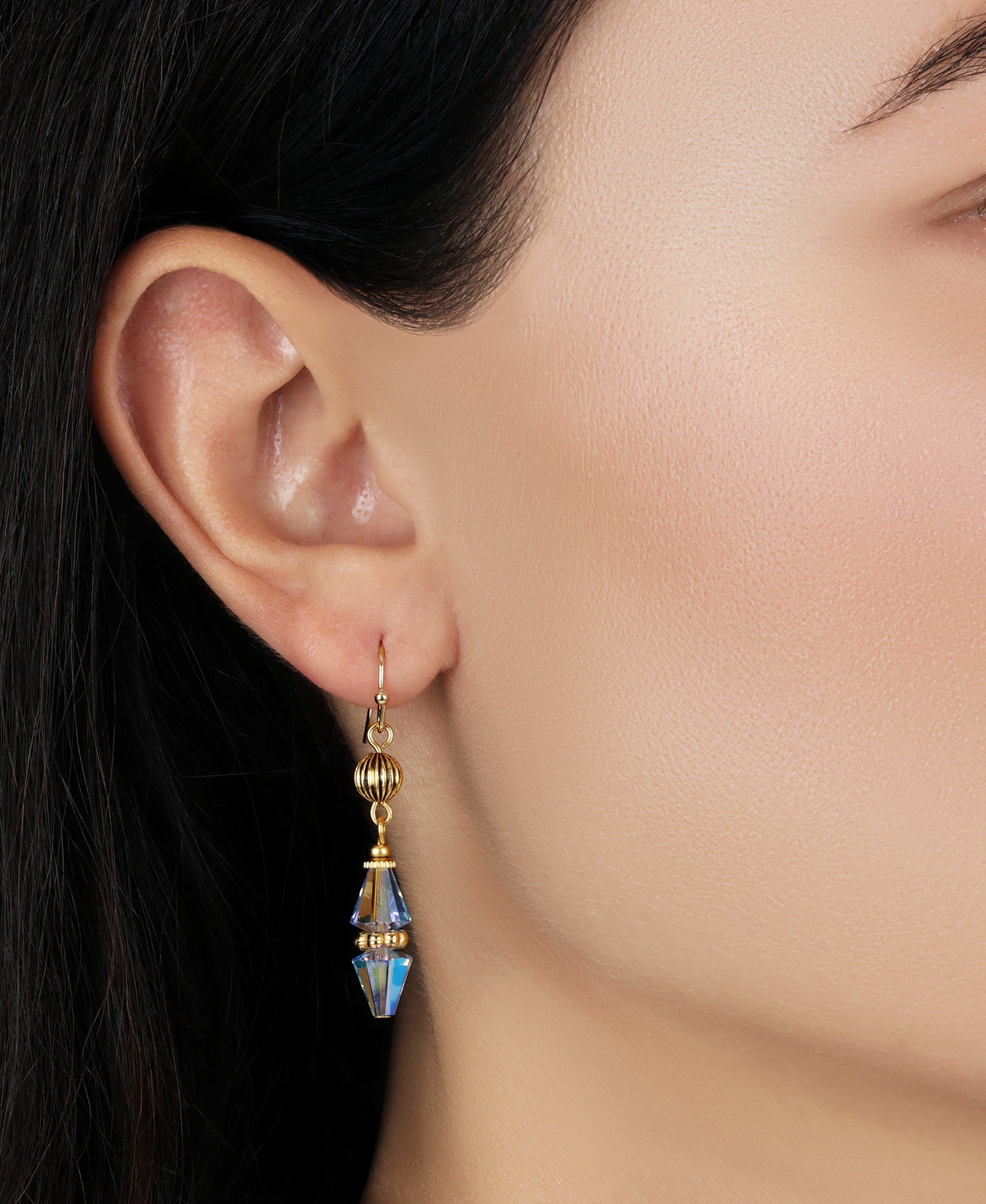 1928 Jewelry Glass Teardrop Crystal Beaded Dangling Earrings