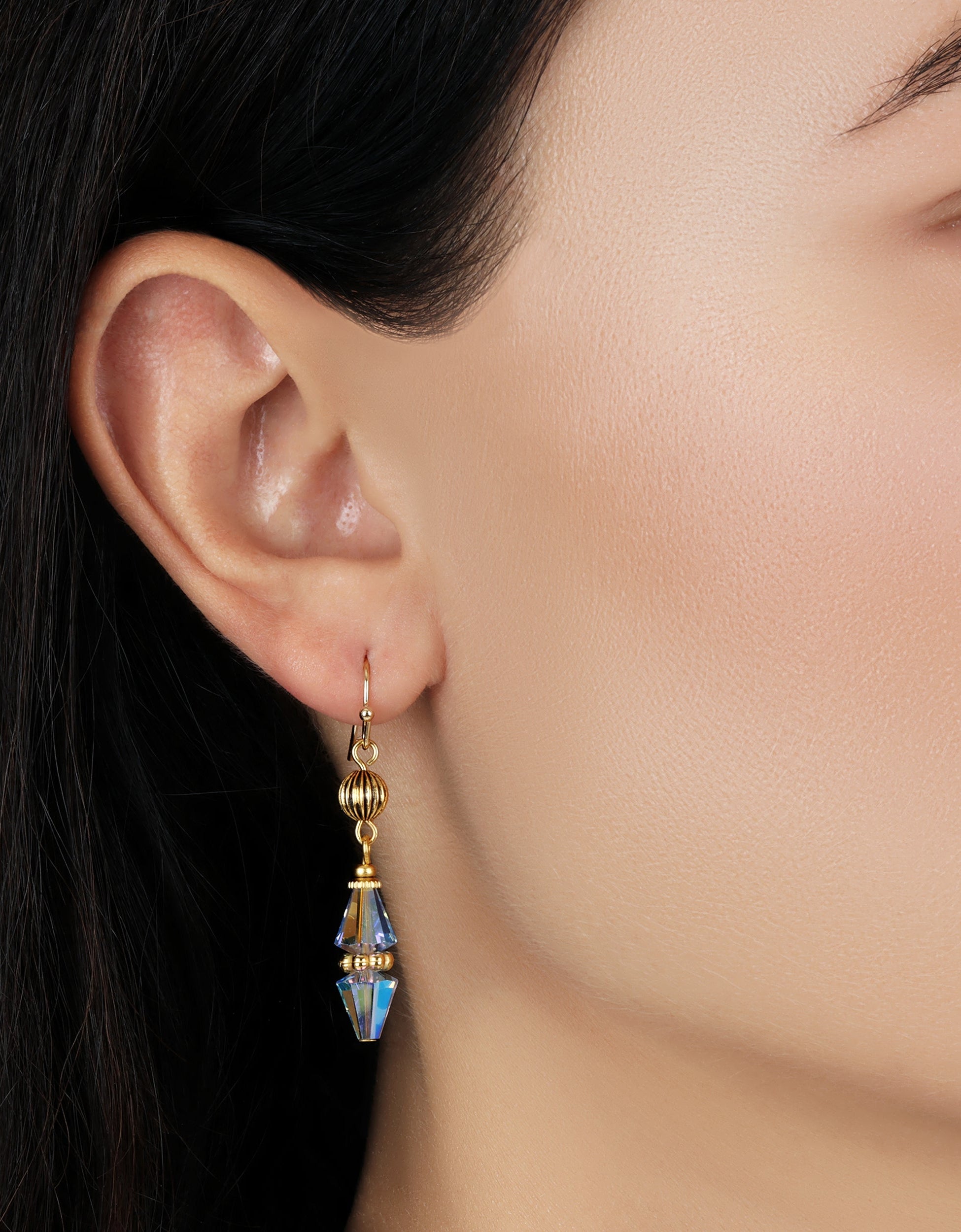 1928 Jewelry Glass Teardrop Crystal Beaded Dangling Earrings