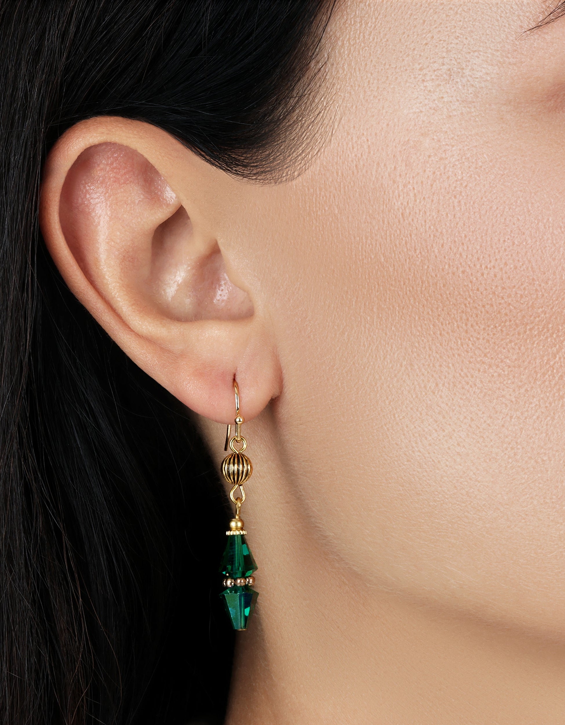 1928 Jewelry Glass Teardrop Crystal Beaded Dangling Earrings