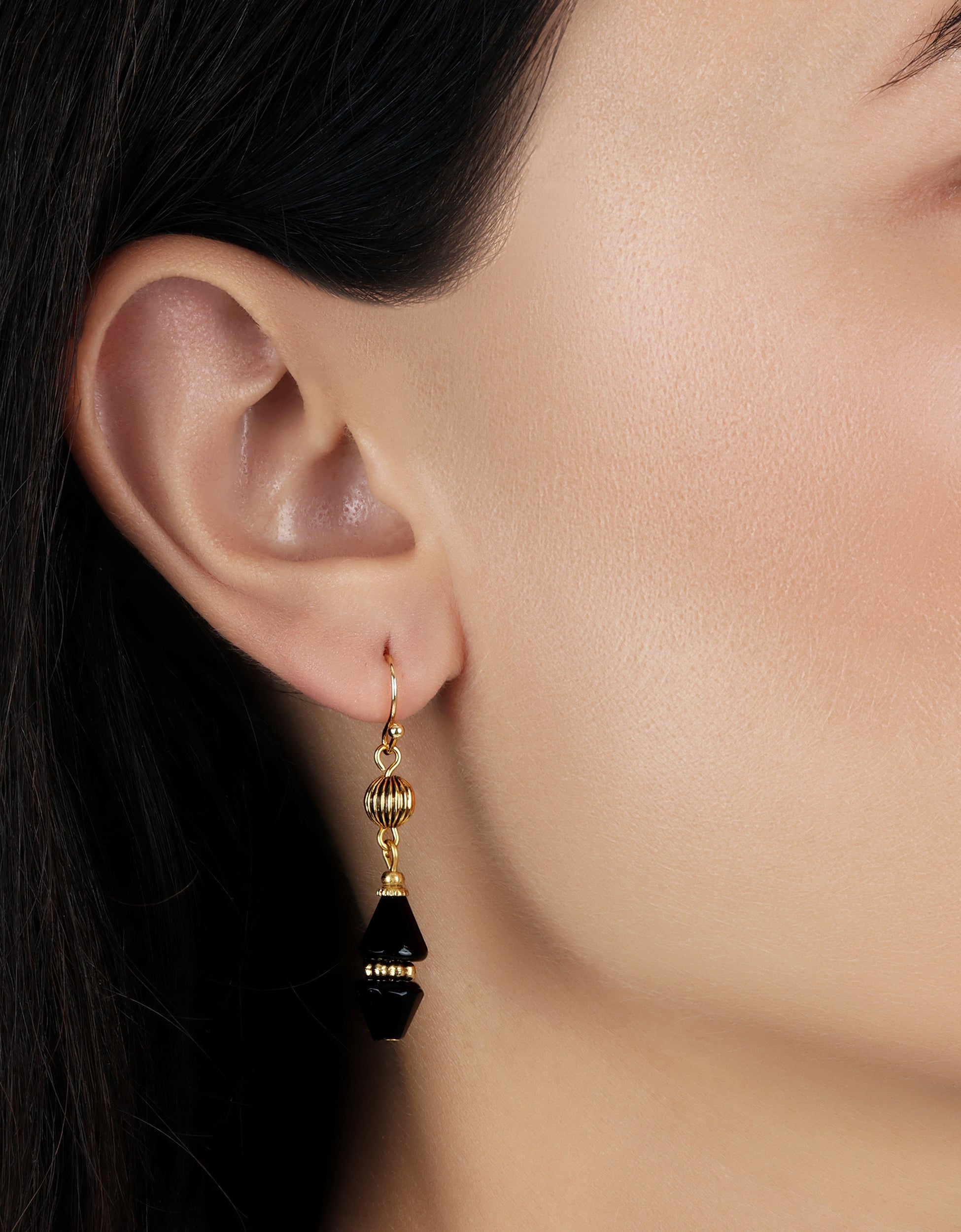 1928 Jewelry Glass Teardrop Crystal Beaded Dangling Earrings