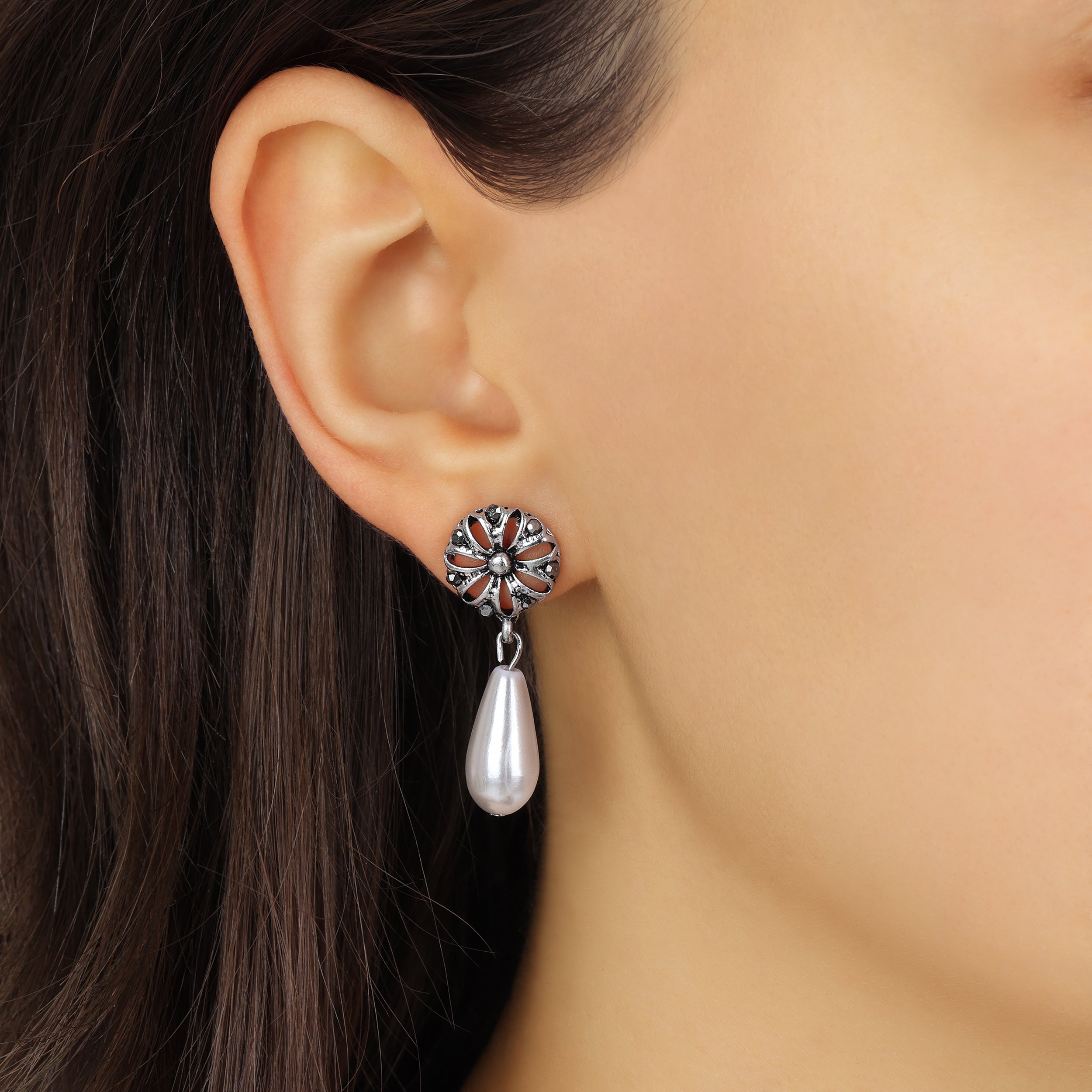 Model wearing Silver Round Filigree Flower & Gray Faux Pearl Teardrop Stud Earrings