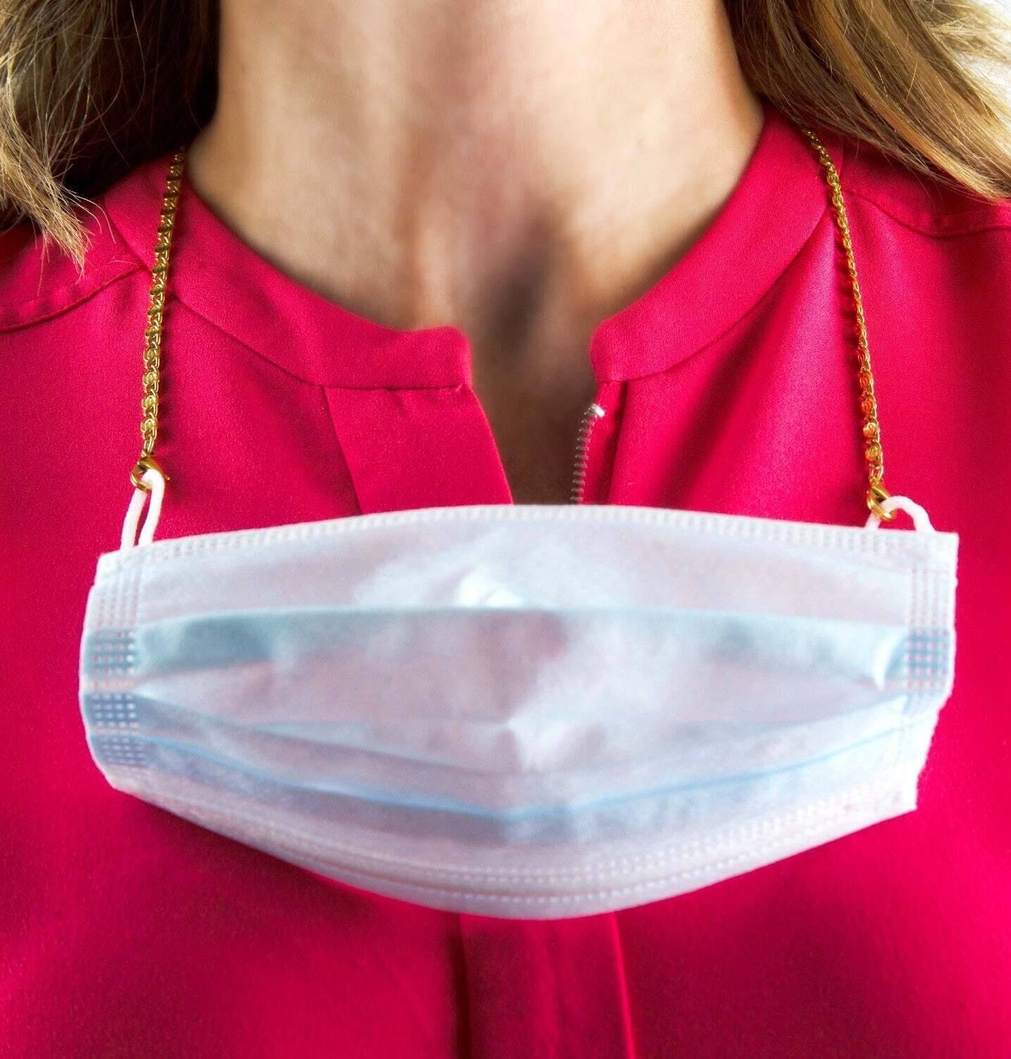 1928 Jewelry Classy Link Face Mask Chain Holder 22 Inch