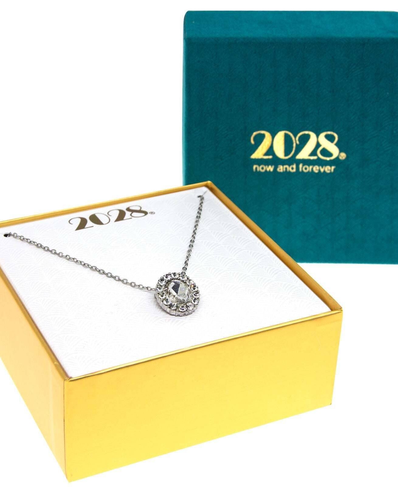 2028 Jewelry Crystal Oval Pendant Necklace 16" + 3" Extender