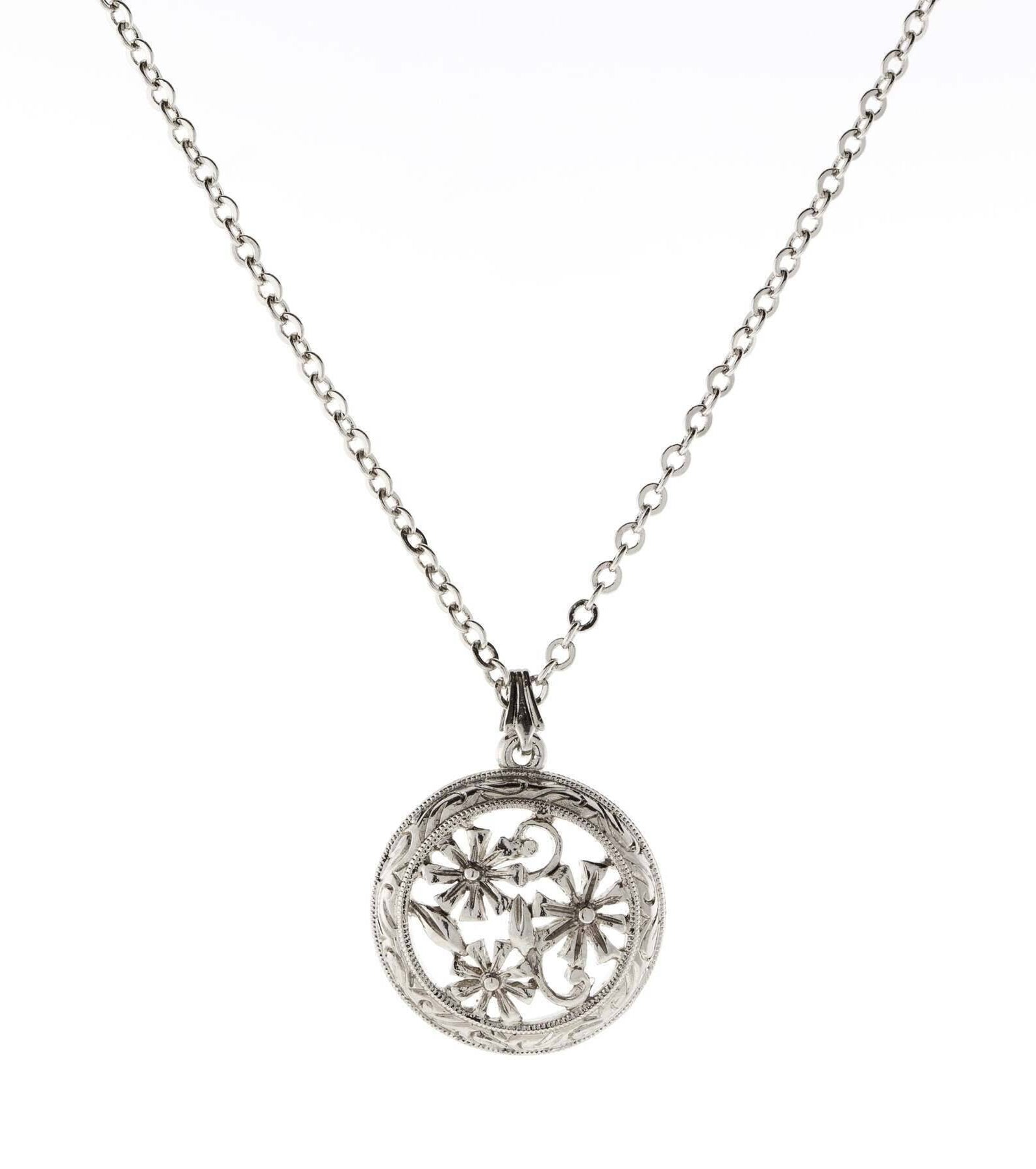 1928 Jewelry Round Floral Pendant Necklace 16" + 3" Extender