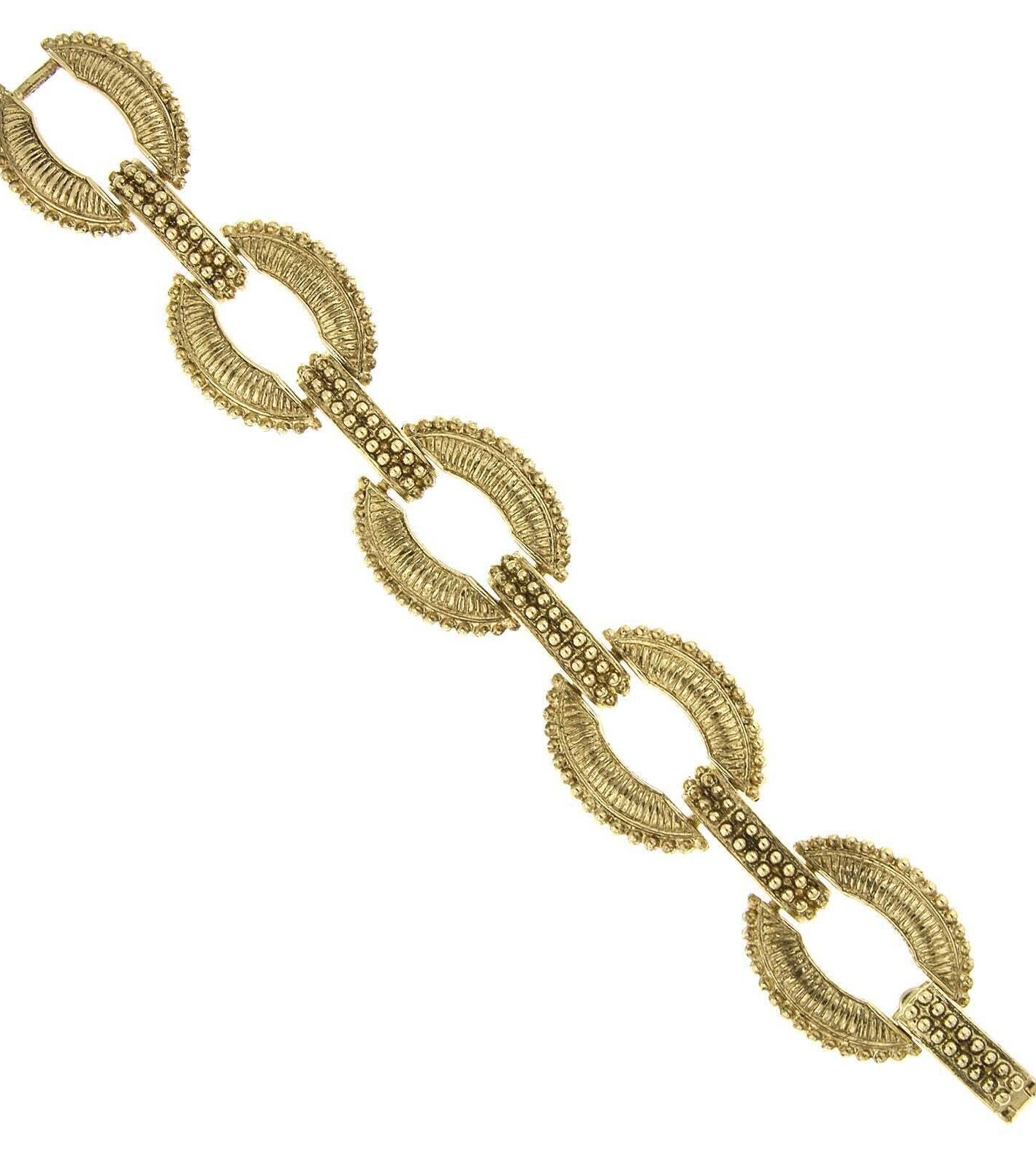2028 Jewelry Gold Oval Link Clasp Bracelet