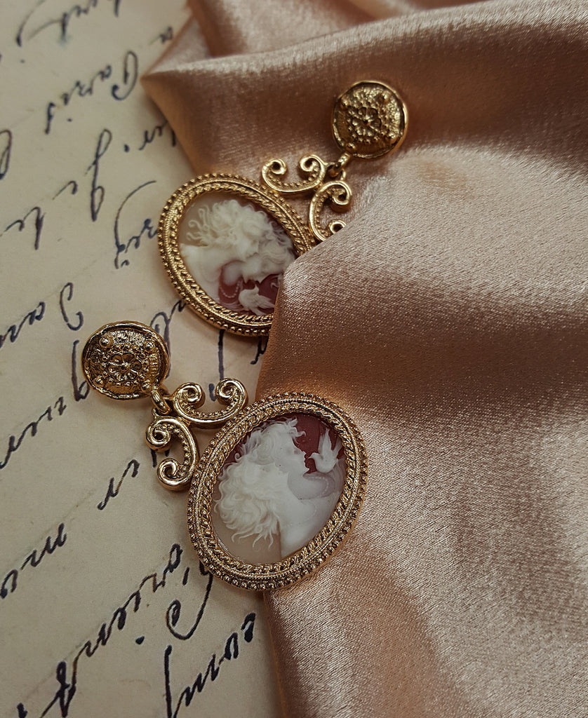 Cameo Jewelry: History, Significance and Worth