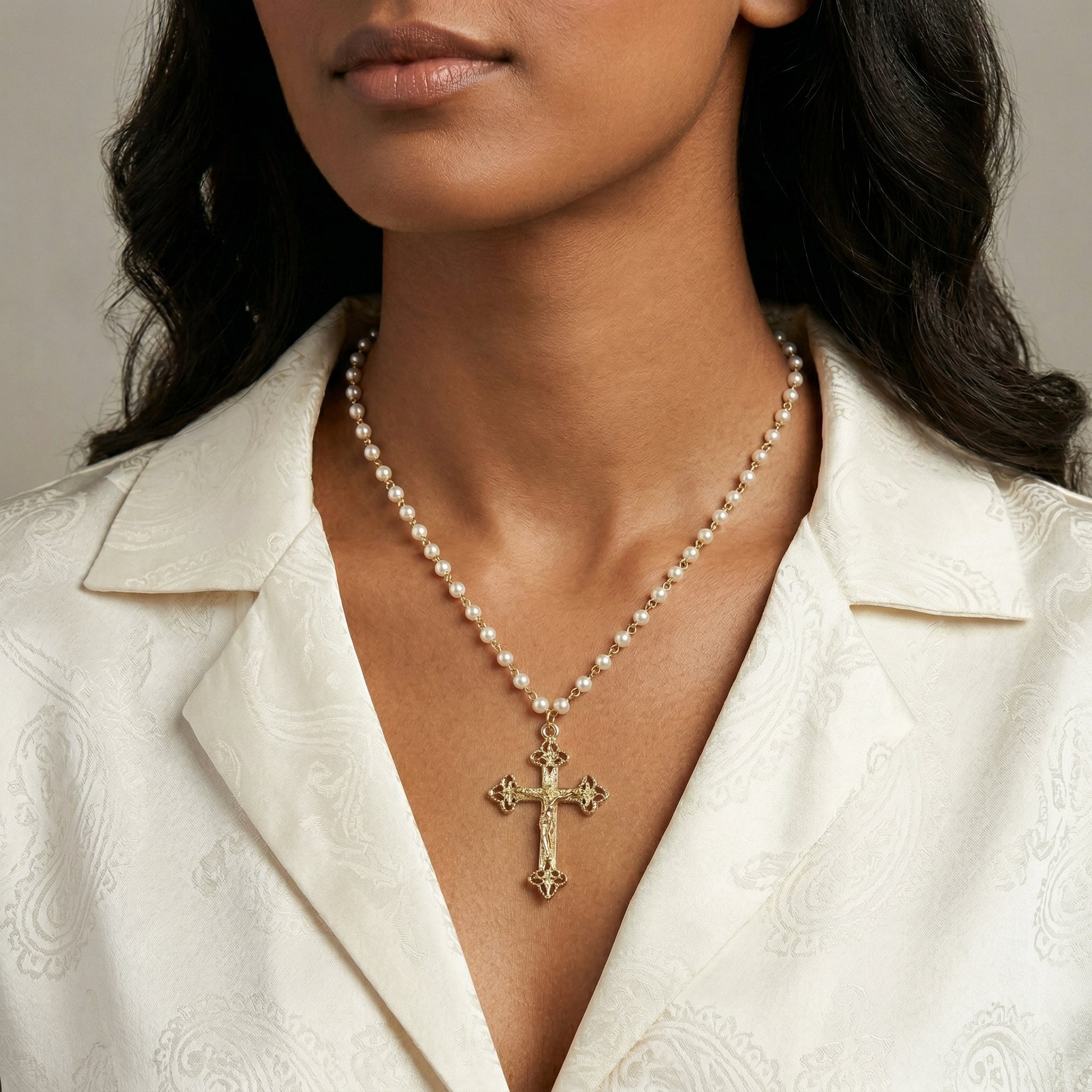 Woman wearing a Faux Pearl Chain Gold Crucifix Cross Pendant Necklace