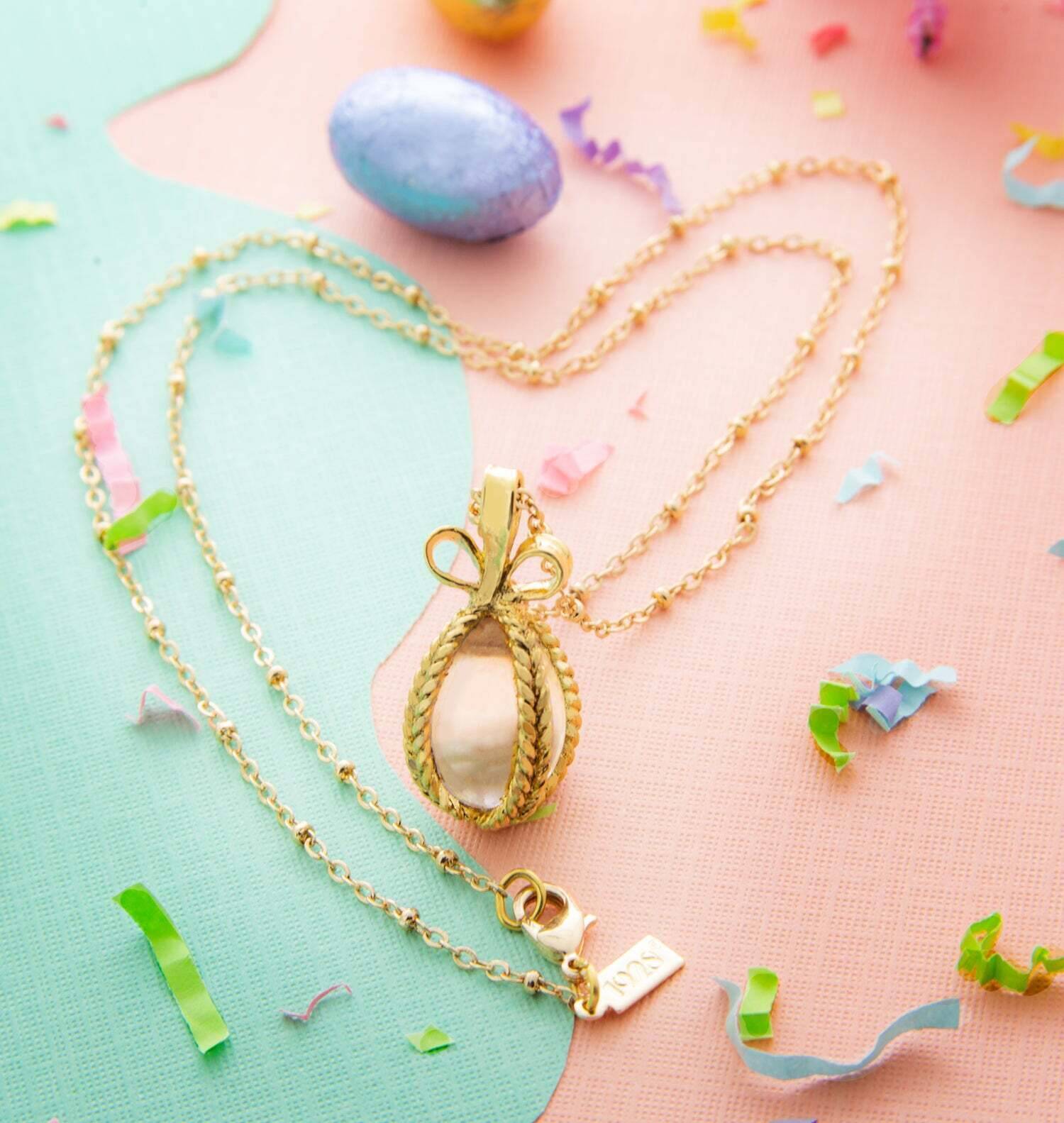 1928 Jewelry Glass Egg Pendant Necklace 24"