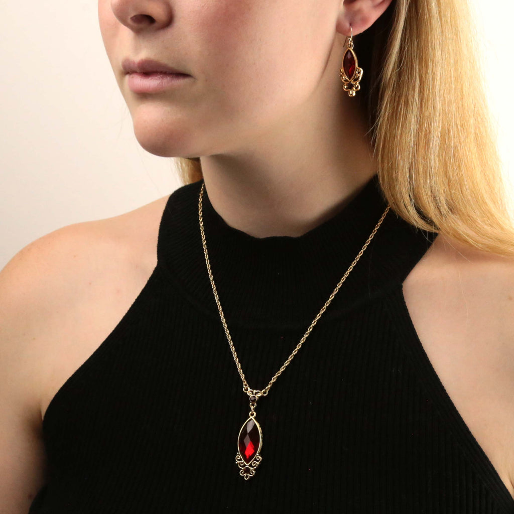 Lifestyle Gold Tone Red Filigree Pendant Necklace 16 Inch Chain